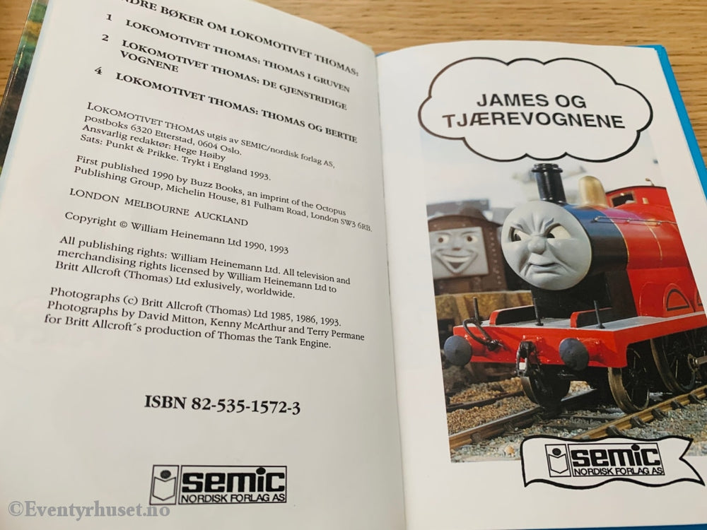 Lokomotivet Thomas 3. 1990/93. James Og Tjærevognene. Fortelling