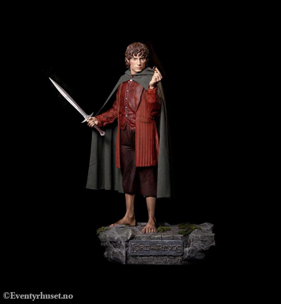 Lord of the Rings Life-Size Statue Frodo 152 cm Collectibles