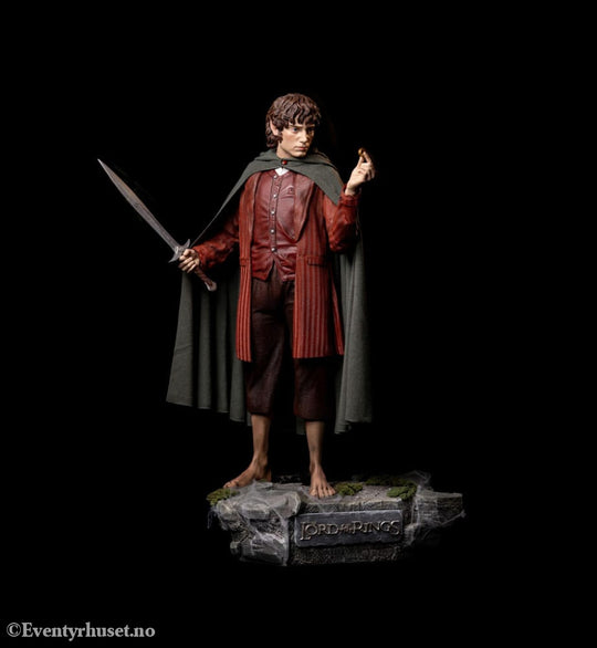 Lord of the Rings Life-Size Statue Frodo 152 cm Collectibles