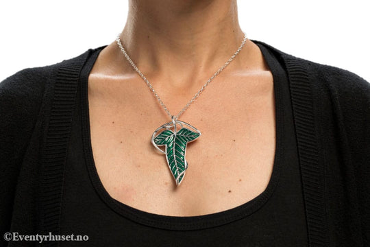 Lord of the Rings Replica 1/1 Elven Leaf Brooch & Chain (Sterling Silver) Fashion & Accessories