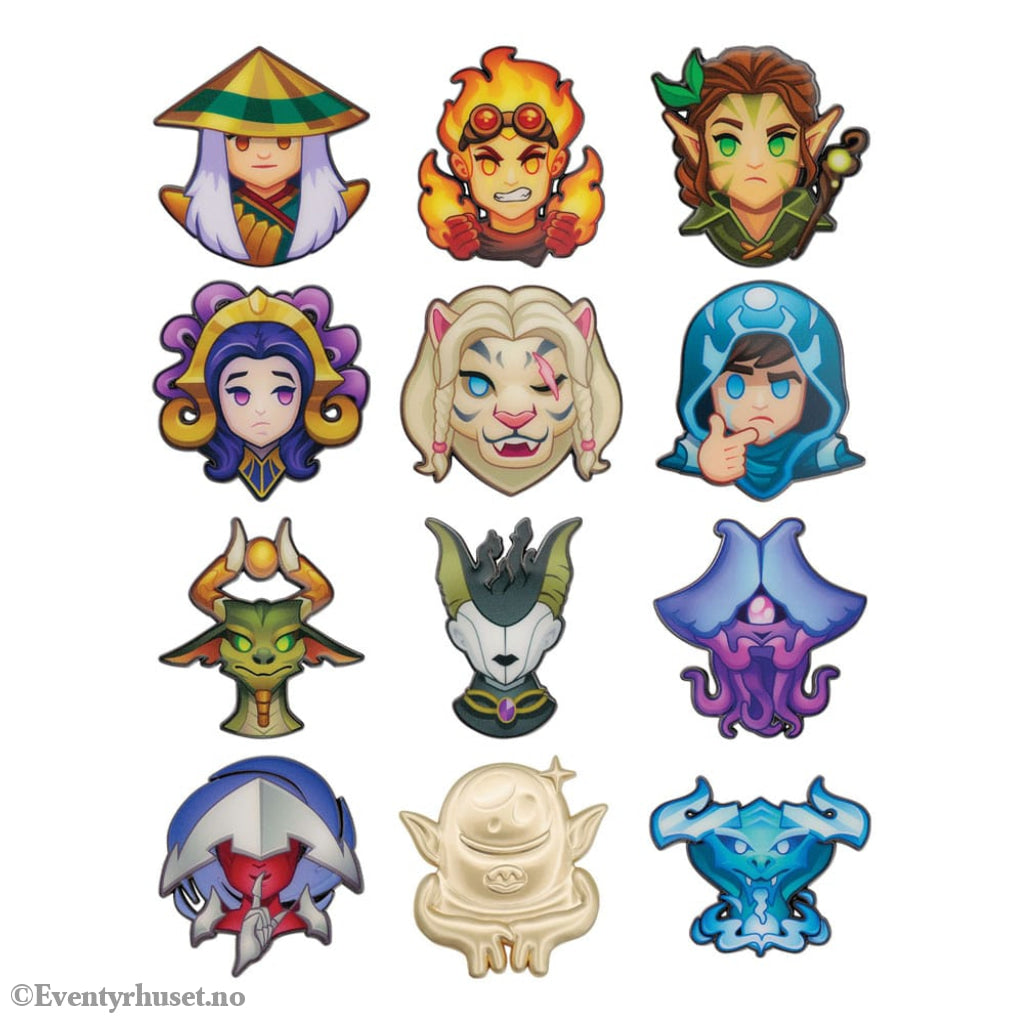 Magic: The Gathering World Pin Badge Mystery Pin Badge Display (12) Fashion & Accessories