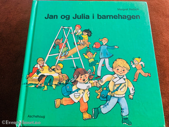 Margret Rettich. Jan og Julia i barnehagen. 1980. Bok.
