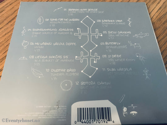 Mari Boine. 2002. Eight Seasons – Gavcci Jahkejuogu. CD.