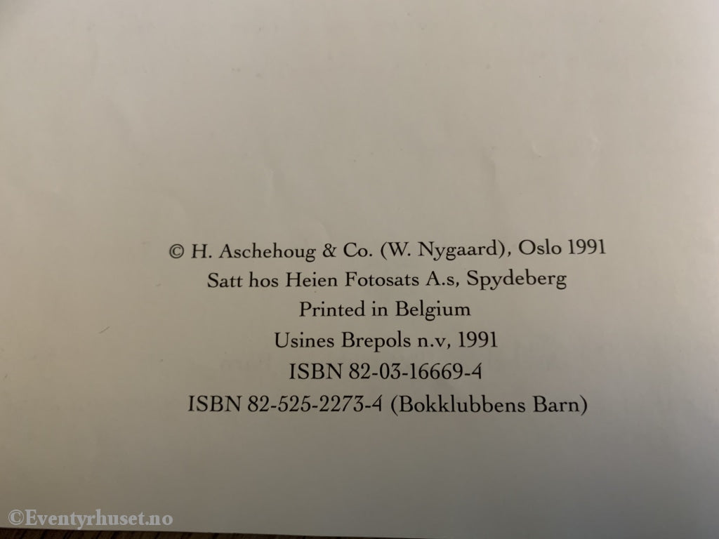 Mari Osmundsen / Tor Bomann-Larsen. 1991. Molly Og Agesander. Fortelling