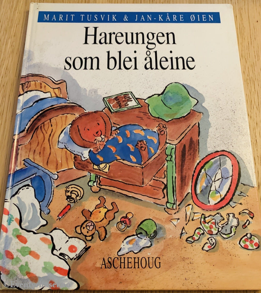 Marit Tusvik & Jan-Kåre Øien. 1990. Hareungen Som Blei Åleine. Fortelling