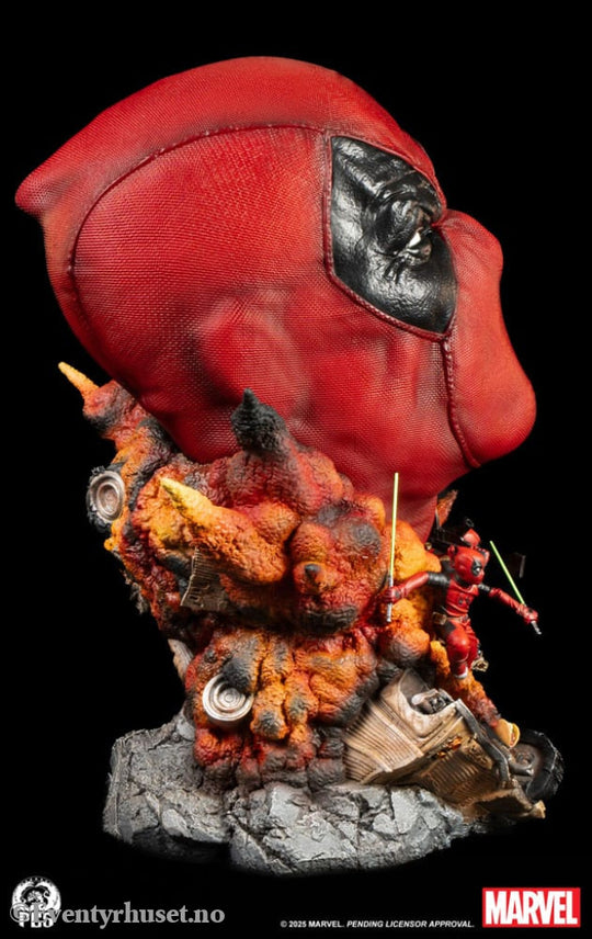 Marvel Fine Art Bust Deadpool 42 cm Collectibles