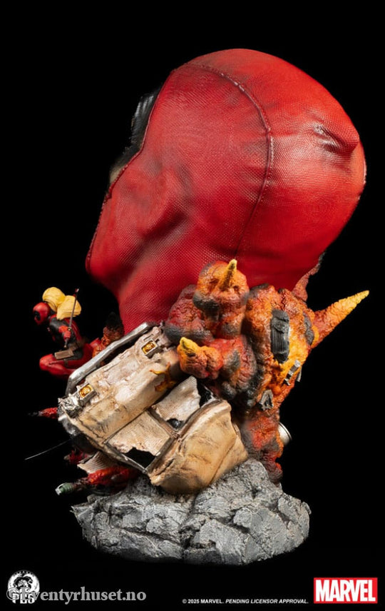Marvel Fine Art Bust Deadpool 42 cm Collectibles