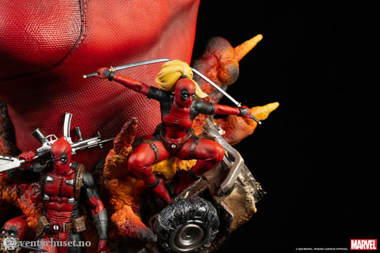 Marvel Fine Art Bust Deadpool 42 cm Collectibles