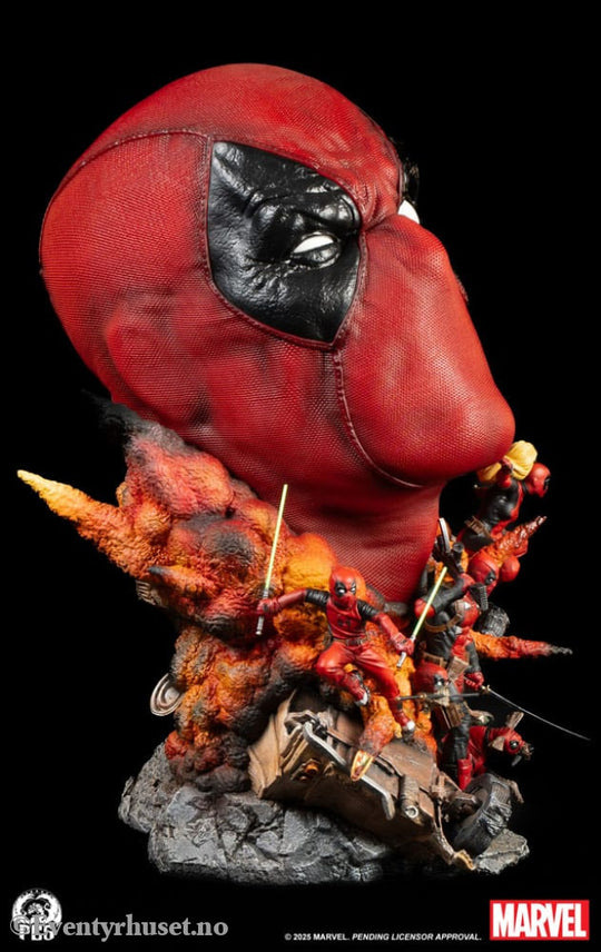 Marvel Fine Art Bust Deadpool 42 cm Collectibles
