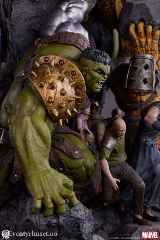 Marvel Fine Art Bust Planet Hulk 56 cm Collectibles