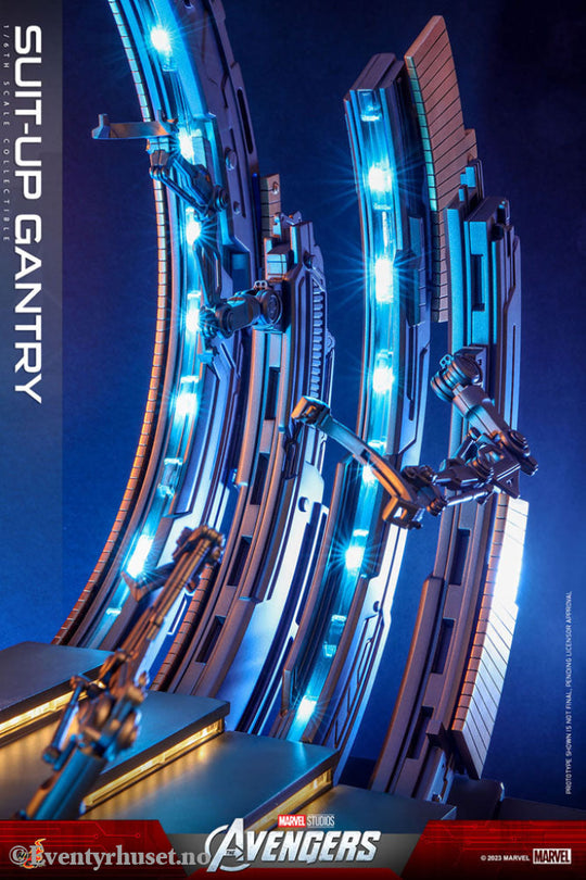 Marvel’s The Avengers Accessories Collection Series Iron Man Suit-Up Gantry Toys