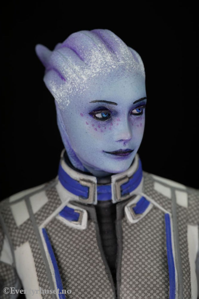 Mass Effect PVC Statue Liara T’Soni 22 cm Collectibles