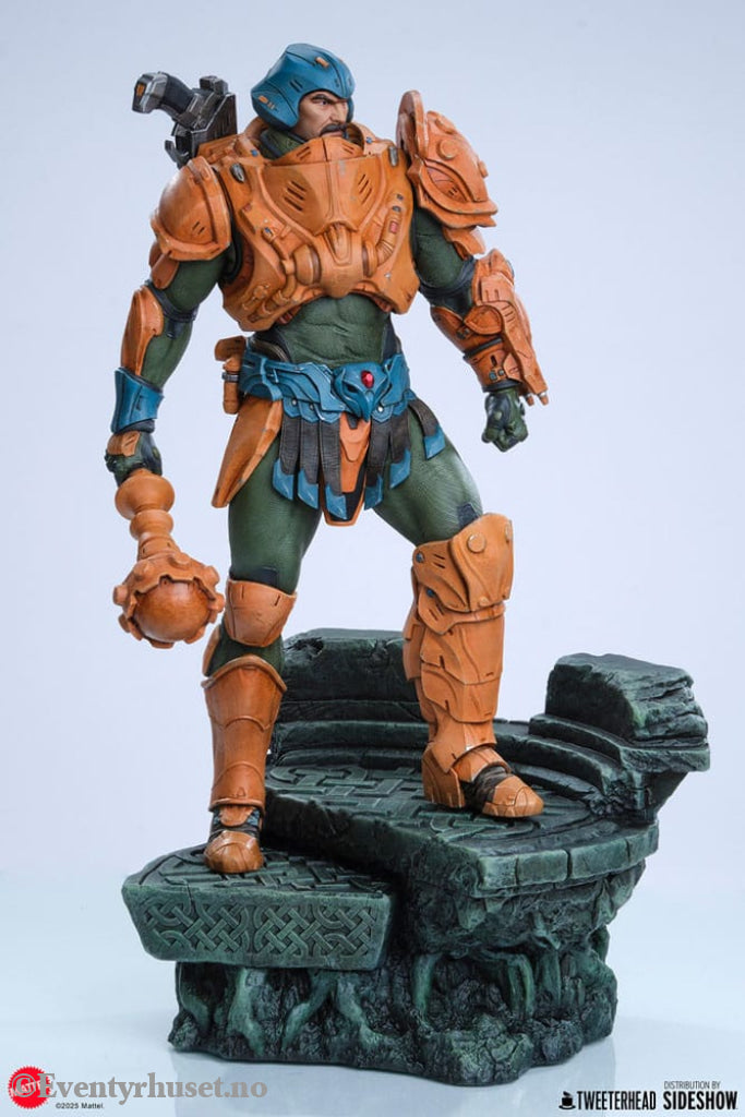 Masters of the Universe Legends Maquette Man-at-Arms 51 cm Collectibles