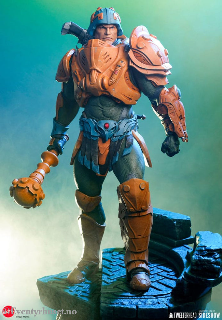 Masters of the Universe Legends Maquette Man-at-Arms 51 cm Collectibles