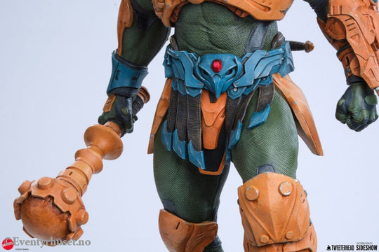 Masters of the Universe Legends Maquette Man-at-Arms 51 cm Collectibles