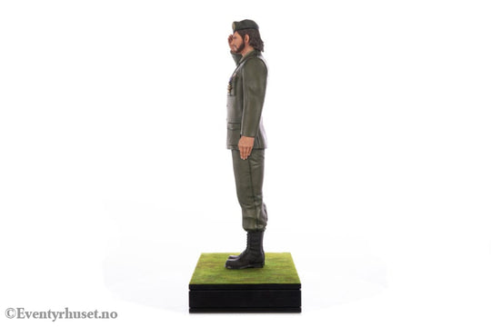 Metal Gear Solid 3: Snake Eater Statue 1/4 Big Boss Requiem 55 cm Collectibles