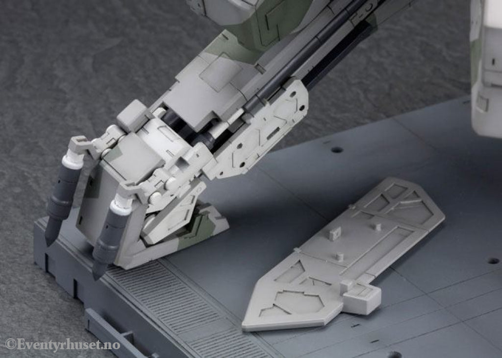 Metal Gear Solid Plastic Model Kit 1/100 Metal Gear Rex 22 cm Manga & Anime
