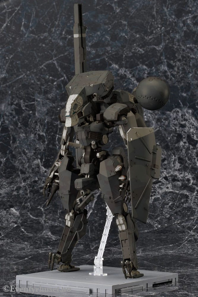 Metal Gear Solid V Plastic Model Kit 1/100 Metal Gear Sahelanthropus Black Ver. 36 cm Manga & Anime