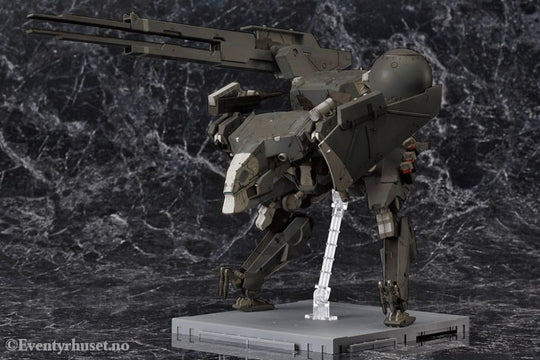 Metal Gear Solid V Plastic Model Kit 1/100 Metal Gear Sahelanthropus Black Ver. 36 cm Manga & Anime