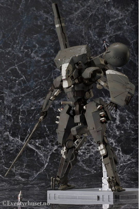 Metal Gear Solid V Plastic Model Kit 1/100 Metal Gear Sahelanthropus Black Ver. 36 cm Manga & Anime
