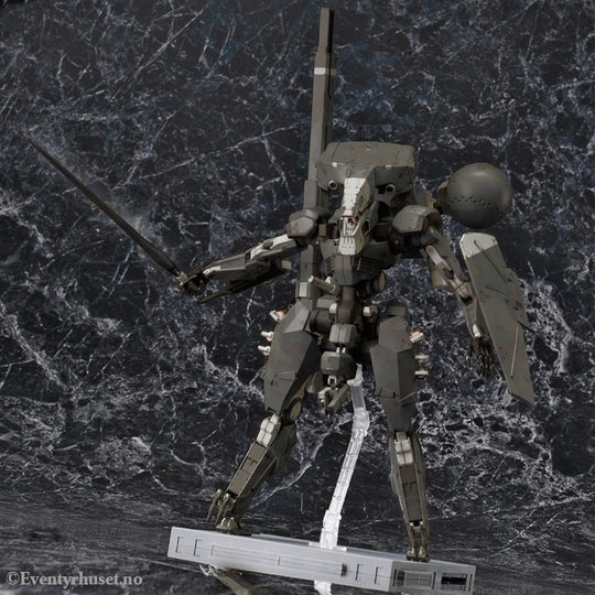 Metal Gear Solid V Plastic Model Kit 1/100 Metal Gear Sahelanthropus Black Ver. 36 cm Manga & Anime