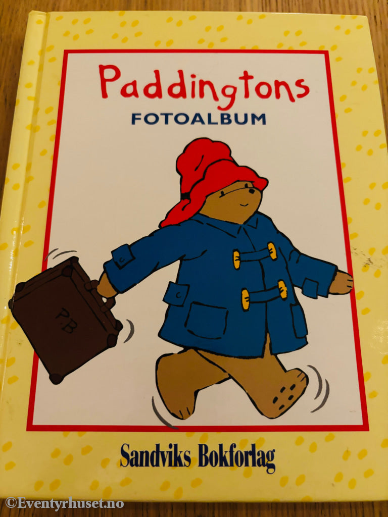 Michael Bond. 1998. Paddingtons Fotoalbum. Fortelling