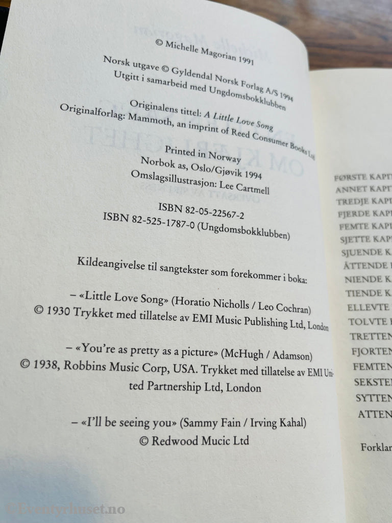 Michelle Magorian. 1994. En liten sang om kjærlighet. Bok.