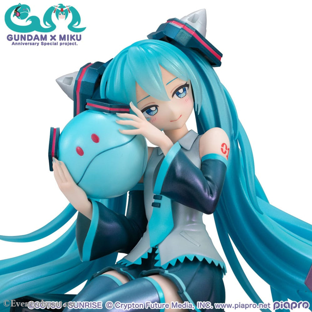 Mobile Suit Gundam x Hatsune Miku Lucrea PVC Statue Hatsune Miku x OO Gundam 45th Anniversary 17 cm Manga & Anime