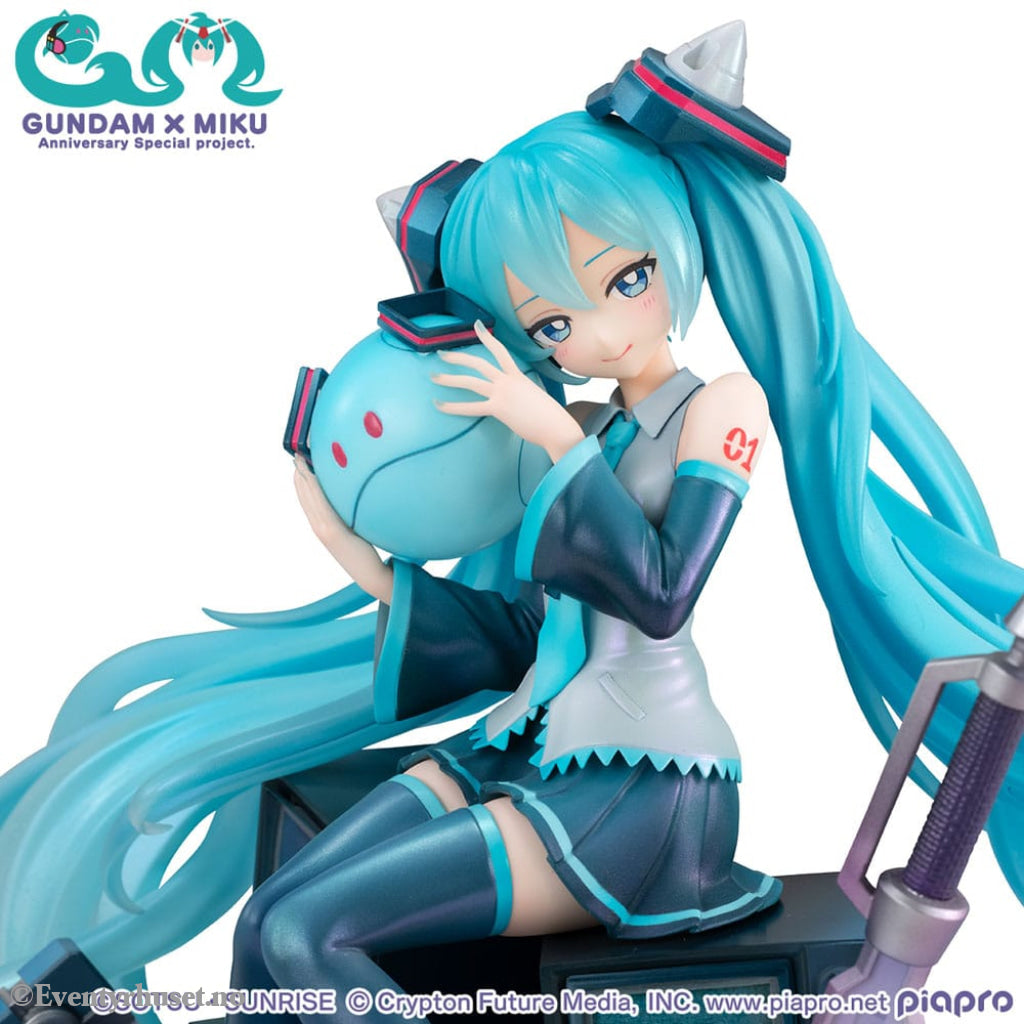 Mobile Suit Gundam x Hatsune Miku Lucrea PVC Statue Hatsune Miku x OO Gundam 45th Anniversary 17 cm Manga & Anime