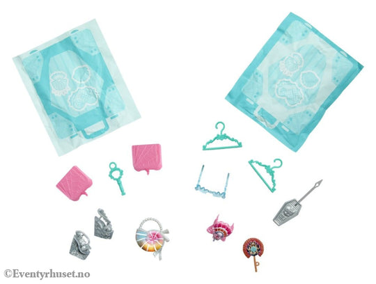 Monster High Skulltimate Secrets Doll Destination: Gore-geous Oasis - Lagoona Blue Toys