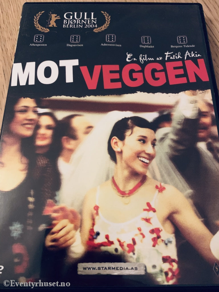 Mot Veggen. 2003. Dvd. Dvd