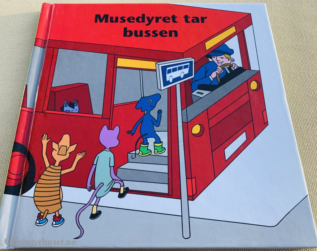 Musedyret Tar Bussen. Fortelling