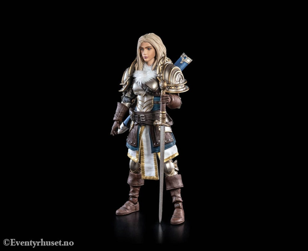 Mythic Legions Horror of Einsamall Actionfigur Commander Igraine Toys