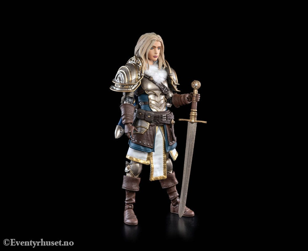Mythic Legions Horror of Einsamall Actionfigur Commander Igraine Toys