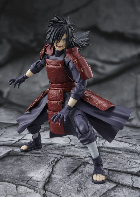 Naruto Shippuden S.H.Figuarts Action Figure Madara Uchiha Legend of Darkness 17 cm Manga & Anime