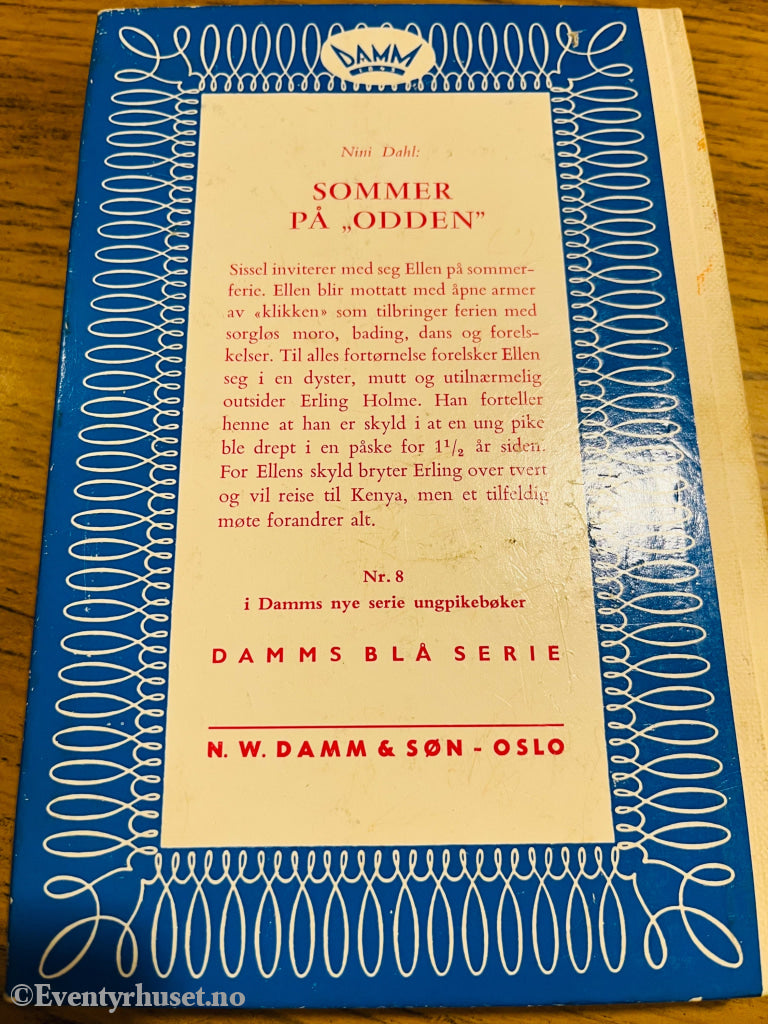 Nini Dahl. Sommer på Odden. Bok.