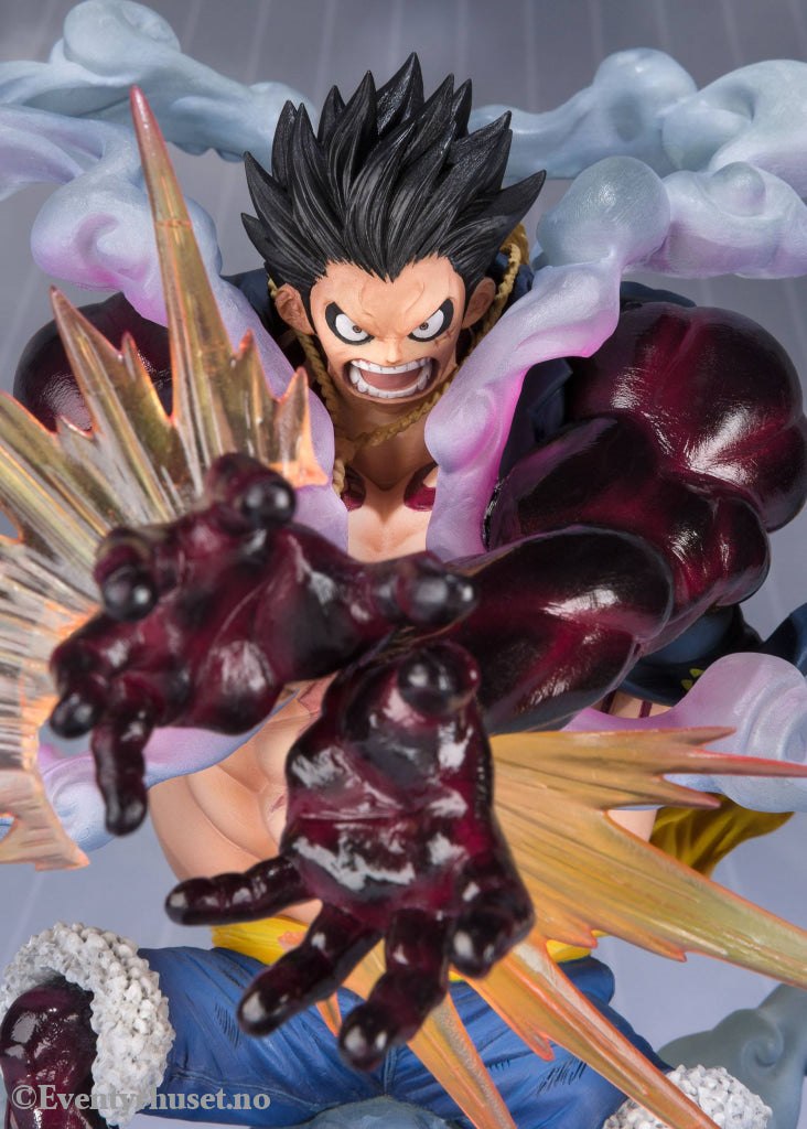 One Piece FiguartsZERO PVC Statue Monkey D. Luffy Gear 4 Leo Bazooka Reissue 18 cm. Mint In Sealed Box (MISB)!