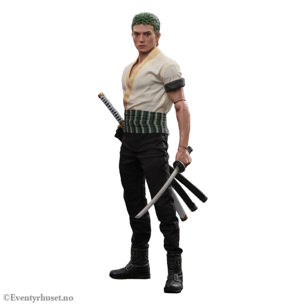 One Piece (Netflix) Action Figure 1/6 Roronoa Zoro 31 cm Toys