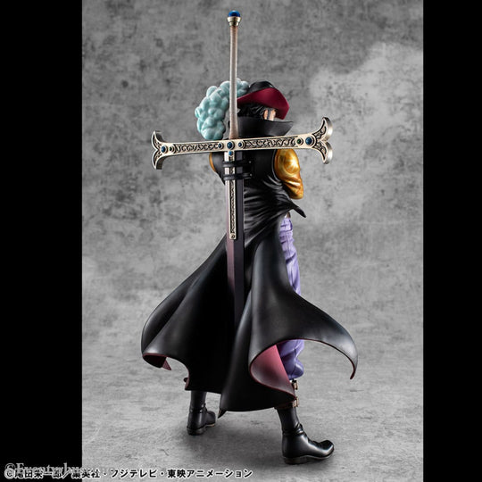One Piece P.O.P SA-MAXIMUM PVC Statue Hawk Eye Dracule Mihawk Ver. R 29 cm Manga & Anime