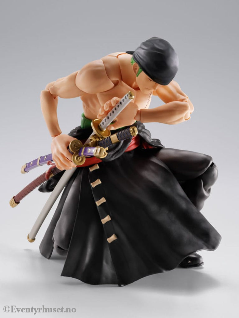 One Piece S.H.Figuarts Action Figure Roronoa Zoro The King of Hell 15 cm Toys