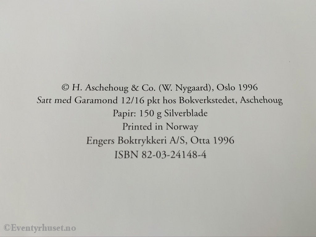 Øystein S. Ziener / Per Helge Moen. 1996. Klærne Som Gikk Sin Vei. Fortelling