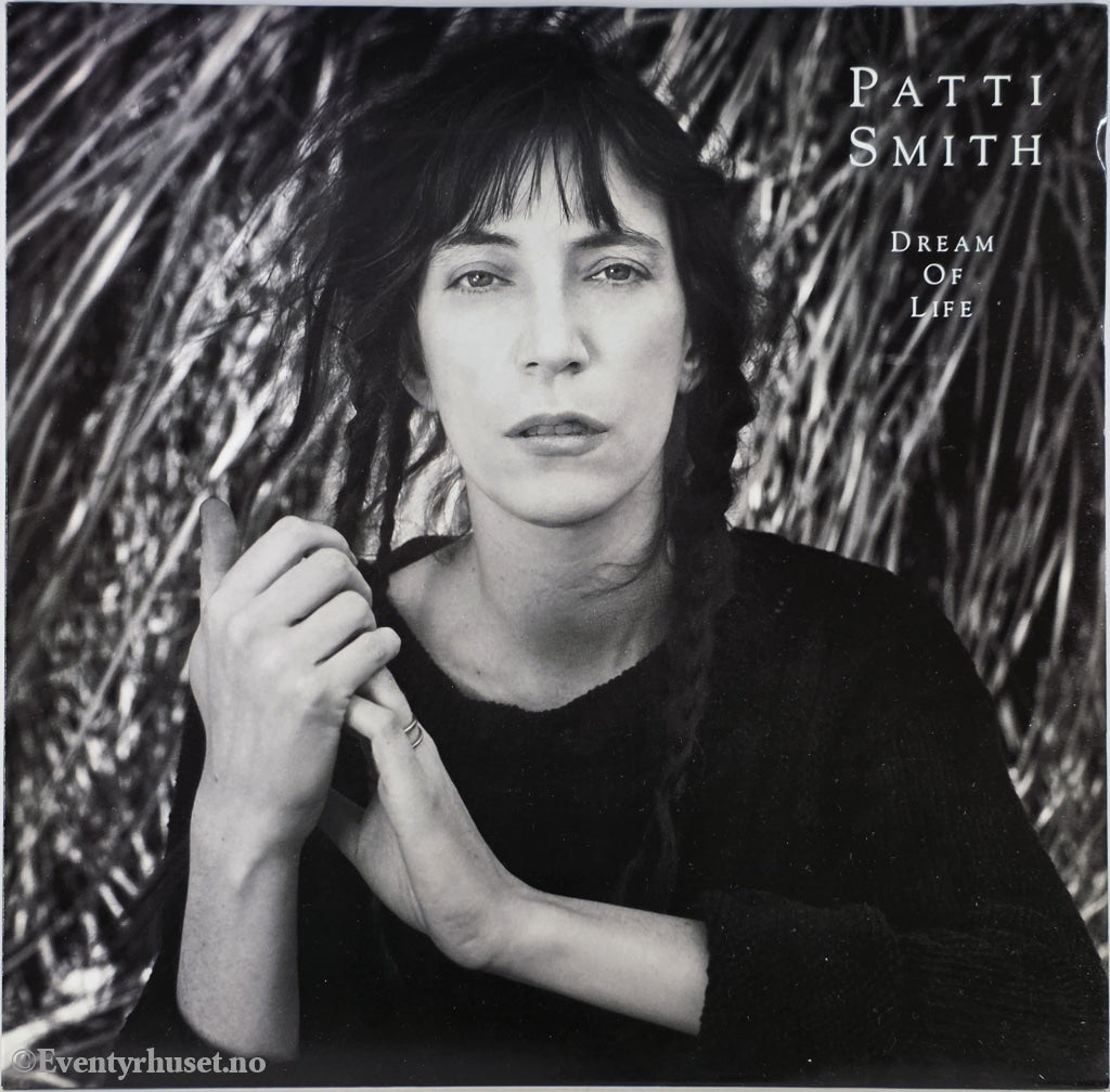 Patti Smith. 1988. Dream of Life . LP.