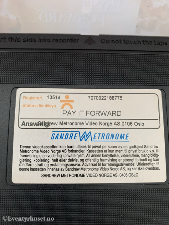 Pay It Forward - Gi Det Videre. 2000. Vhs. Vhs