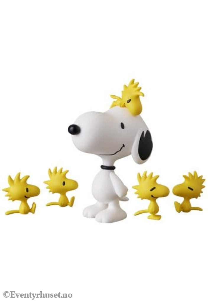 Peanuts UDF Series 19 Mini Figure Happiness is all your friends 8 cm Collectibles