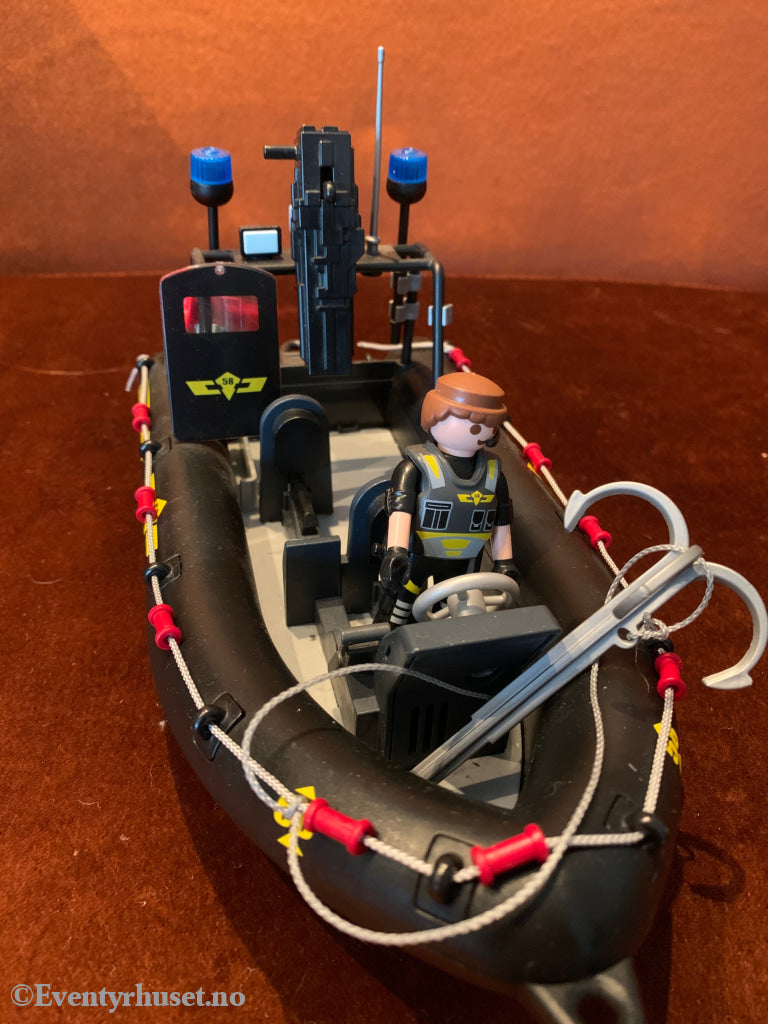 Playmobil politi spesialbåt med figur.