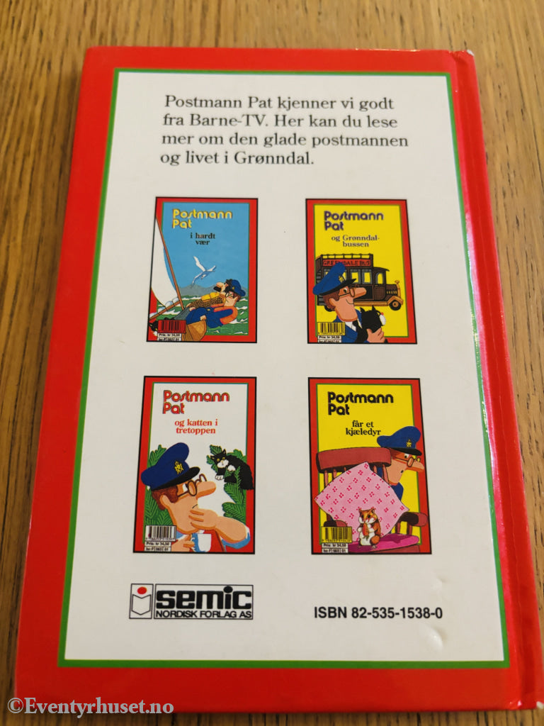 POSTMANN PAT OG GRØNNDAL-BUSSEN.