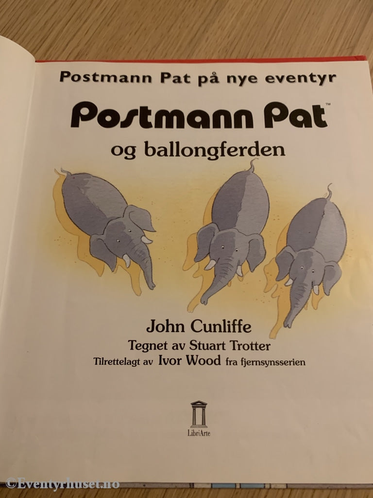 Postmann Pat På Nye Eventyr. 1998. Og Ballongferden. Fortelling