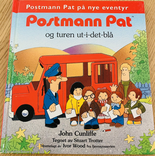 Postmann Pat På Nye Eventyr. 1998. Og Turen Ut-I-Det-Blå. Fortelling