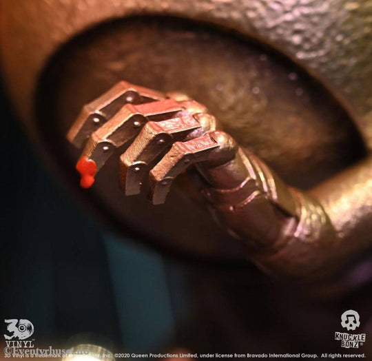 Queen 3D Vinyl Statue Queen Robot (News of the World) 20 x 21 x 24 cm Collectibles