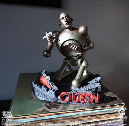 Queen 3D Vinyl Statue Queen Robot (News of the World) 20 x 21 x 24 cm Collectibles